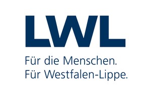 Das LWL-Logo in Blau mit dem Slogan: "Für die Menschen. Für Westfalen-Lippe."