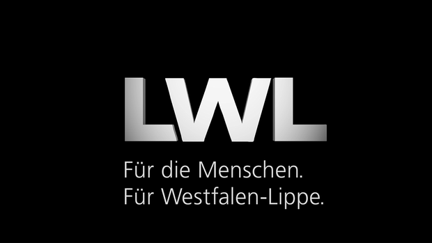 Ausschnitt aus LWL-Abspann: Schwarzer Hintergrund mit hellem LWL-Logo